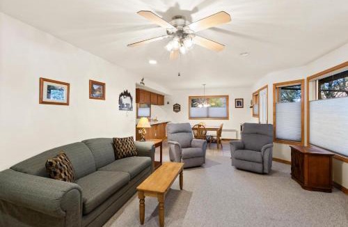Ouray House | 1494OAK Cliff Top Condo