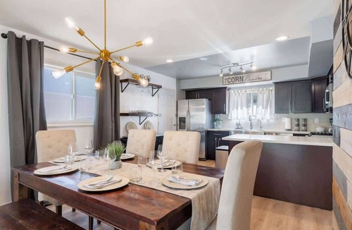 Canyon Country House | 154 Newly Modern Remodeled Home