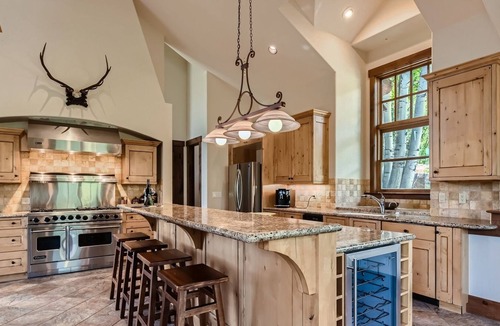Cordillera House | 155 E. Timber Draw - Perfect Cabin in the Woods, 2 minutes from Club at
