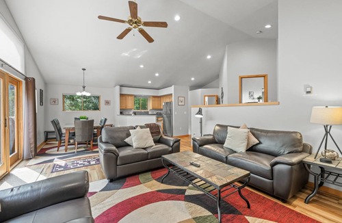 Wildernest House | 168 m² House ∙ 3 bedrooms ∙ 6 guests