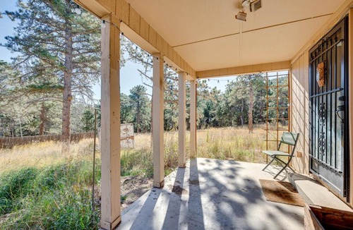 Coal Creek Canyon House | 17 Mi to Town: Peaceful Golden Cabin!