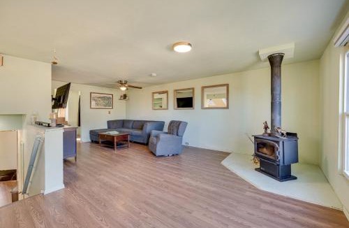 Coal Creek Canyon House | 17 Mi to Town: Peaceful Golden Cabin!