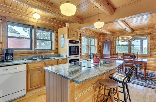 Cotopaxi Cabin | 18 Mi to Royal Gorge: Peaceful Mtn Cabin w/Porch!