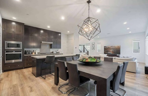 Canyon Country House | 185 - Urban Elegance Estate