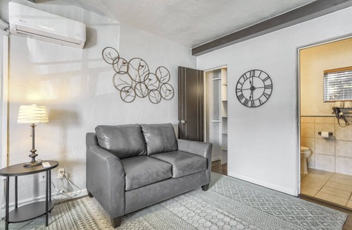 West Colorado Springs Apartment | 1BD Near Manitou Springs! Dogs Welcome!
