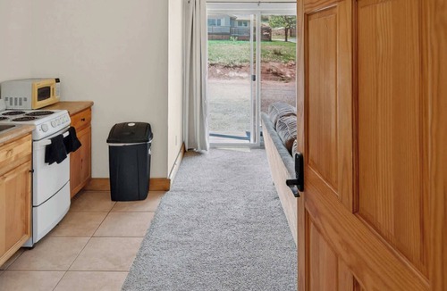 Fort Collins Apartment | 1BR Mountain View Studio with Fireplace,Deck,Views