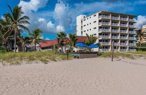 Pompano Beach Condo | 1BR Pool-View Condo near the Beach w/Resort Pools