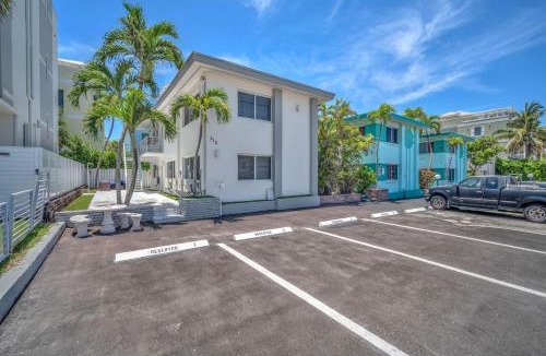 North Beach Apartment | #2 - Beachside Studio Steps to Hollywood Beach