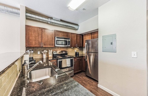 North Broadway - Holiday Apartment | 2 Bedroom 2.5 Bathroom Townhouse 202