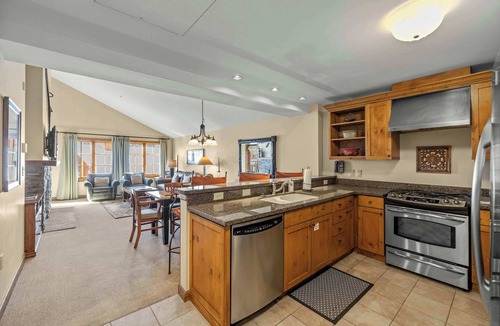 Mount Crested Butte Condo | 2 Bedroom Penthouse Condo at the Lodge at Mountaineer Square, Hot Tub and Pool