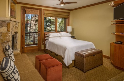 Peak 9 Hotel | 2 BR at the Valdoro Resort in Breckenridge, Co