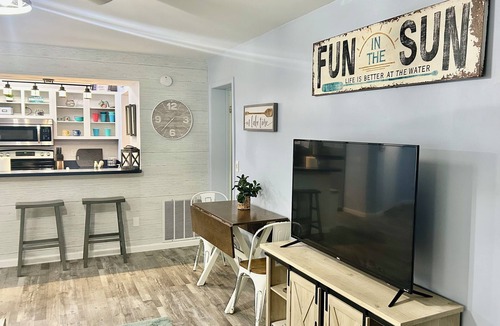 Port Clinton Condo | 2 BR Condo - Pool & Hot Tub - Walk to the Jet! - Lake Life