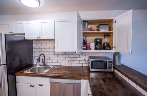 Steamboat Springs Condo | 2 King Bed Charming Mountain Retreat Close to Mtn