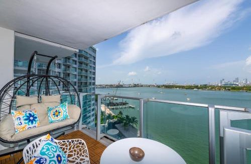 West Avenue Apartment | 2 King Rooms Mondrian Resort Skyline Bay Balcony