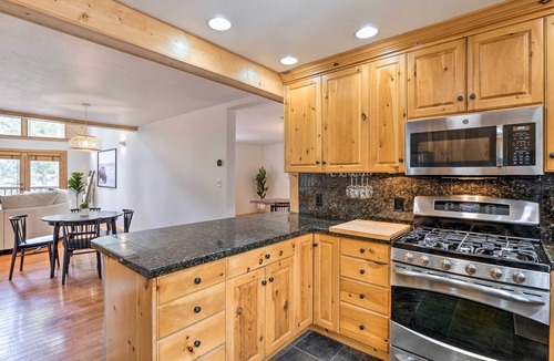 Leadville North House | 2 Mi to Dtwn: Leadville Haven w/2 Furnished Decks