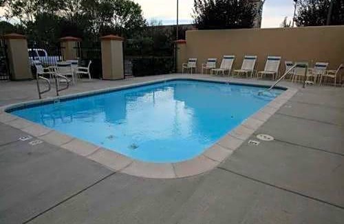 Milpitas Hotel | 2-Star Hotel ∙ Hampton Inn Milpitas