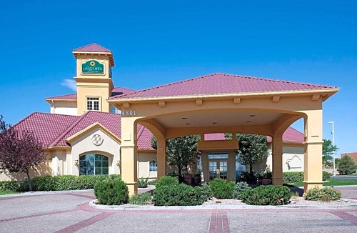 Pueblo Hotel | 2-Star Hotel ∙ La Quinta by Wyndham Pueblo