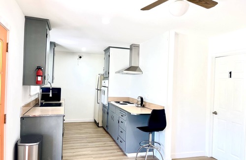 East San Jose House | 2 Stylish & Sunny Room Prime Silicon Valley Location
