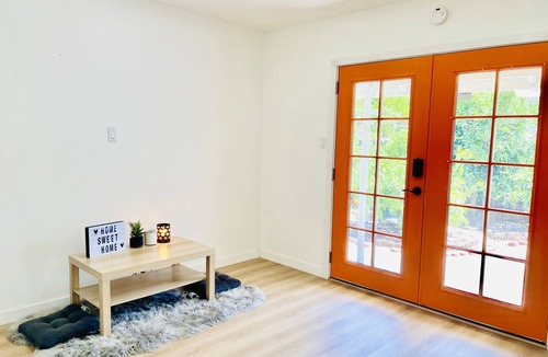 East San Jose House | 2 Stylish & Sunny Room Prime Silicon Valley Location