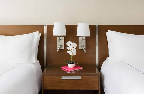 Bay Harbor Islands Hotel | 2 Stylish Units in Bay Harbor! Short Drive to Miami Beach and Surfside Beach!