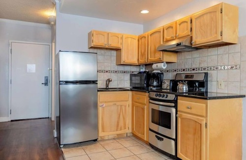Steamboat Springs Hotel | 2 Units | 1BR Retreat w/Kitchen, Pool & Outdoor Adventure Nearby
