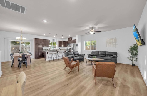 Fernley House | 20 Min to USA Pkwy|4-Bedroom/2-Bath/Pet OK/Sleeps13