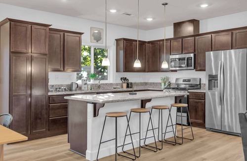 Fernley House | 20 Min to USA Pkwy|4-Bedroom/2-Bath/Pet OK/Sleeps13