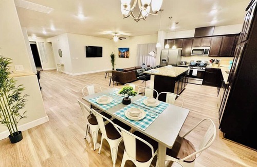 Fernley House | 20 Min to USA Pkwy|4-Bedroom/2-Bath/Pet OK/Sleeps14