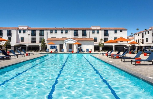 Ventura Condo | 20% off Oct! Modern 2 bedroom condo with ocean view, pool, tennis, and more