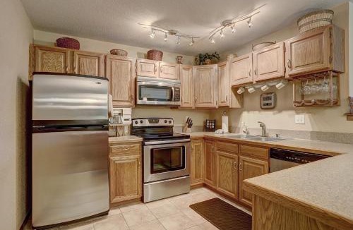 Mountain House Apartment | 204 Snowdance Manor Condo