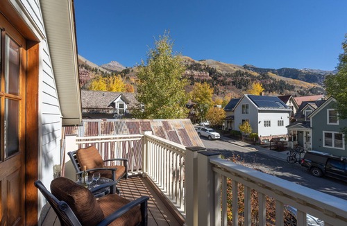 Telluride House | 211 A SOUTH OAK - Luxury Home, Downtown Telluride, Steps away from the GONDOLA!