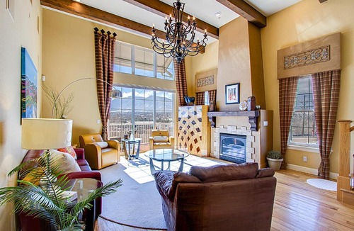 Central Colorado Springs House | 224 Writers #200