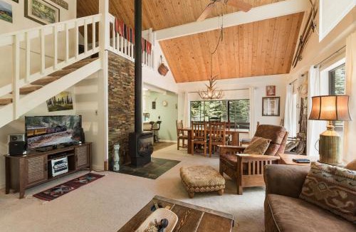 Durango House | 235 Verde Lane Hideaway River Cabin