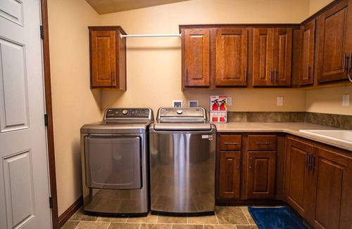 Florissant Cabin | 24 Quiver Circle · Spectacular Mountain View ★ 5 Acres ★ PIKES PEAK