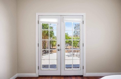 Ventura House | 25% Off Aug 10-18! Amazing Reviews, Great Location