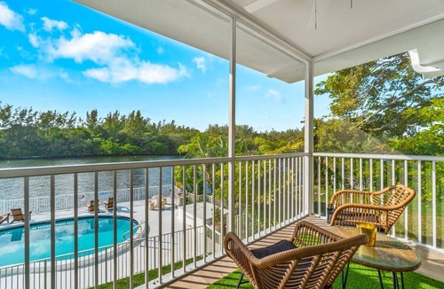 Deerfield Beach Apartment | 261 #8 Managed By Brampton Park
