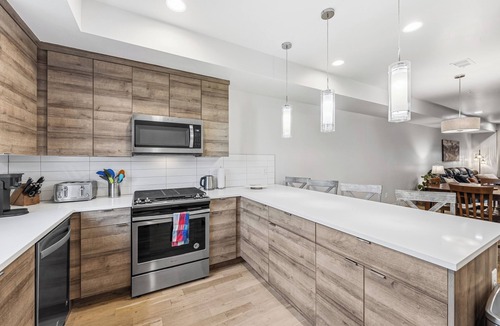 West Colfax House | 2BD w/Rooftop Minutes to LoHi & Sloan’s Lake