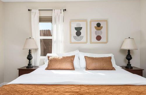 Paso Robles House | 2Bed 2 Bath Cottage onMicro Resort near Downtown