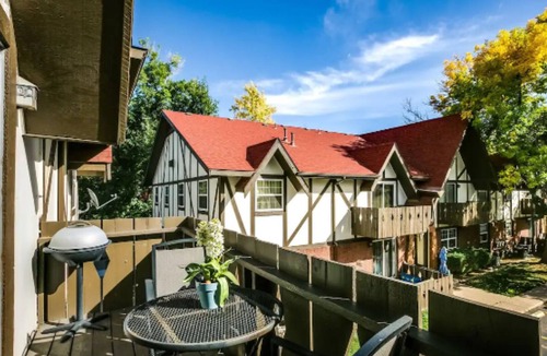 Glenwood Grove - North Iris Condo | 2BR, Beautifully Remodeled, Central, HAPPY PLACE!
