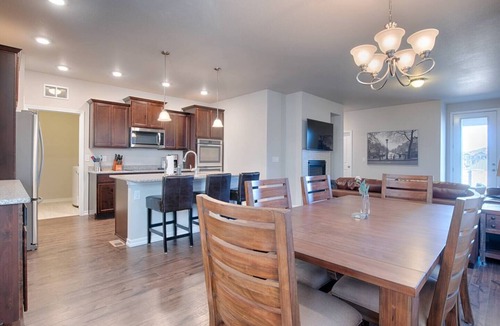 Rockrimmon Condo | 2BR Mtn Viewsusaf Academynewly Buildcentral AC