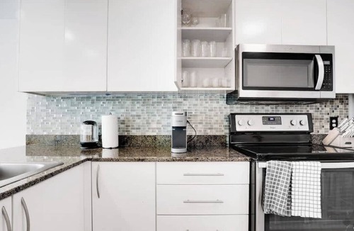 Brickell Condo | 2BR Penthouse with Unbeatable Water Views+Parking!