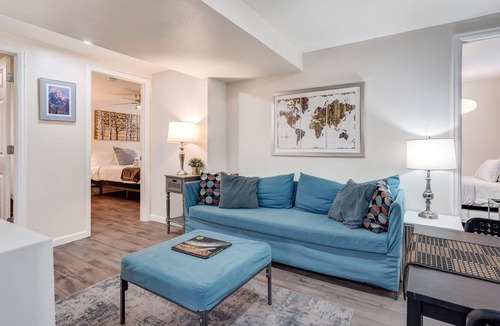 Broadmoor House | 2BR w/ Firepit & Patio|Near Downtown & Shopping