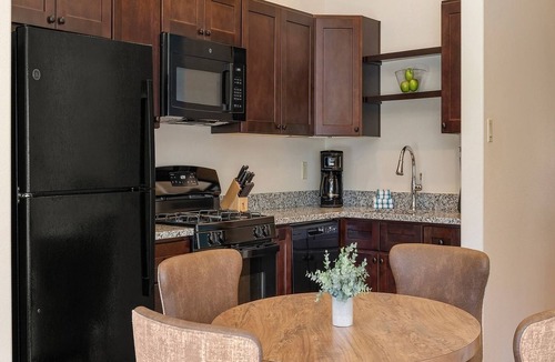Pagosa Springs Condo | 2brLockoff-Family Outdoor Adventure-EL/ER