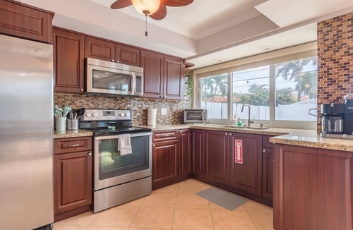 Imperial Point House | 3 BD + Heated Pool + 3 MI to Beach