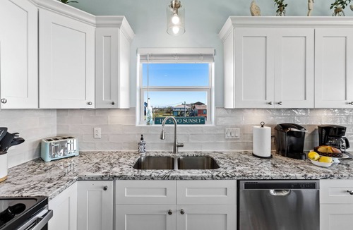 Port Bolivar House | 3 Beachfront Homes | 15BR Retreat for 54 Guests