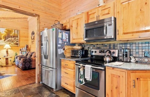 Estes Park Cabin | 3 bedroom 2 bath beautiful mountain rustic lodge #6136