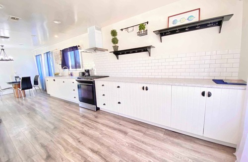 Walnut Valley House | 3-bedroom house in superb West Covina with cool AC