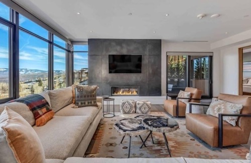 Snowmass Village Apartment | 3 bedroom luxury apt One snowmass