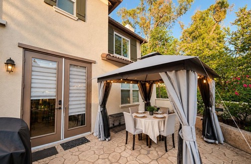 Lower Peters Canyon House | 3-bedroom townhome in peaceful Irvine bright and cozy