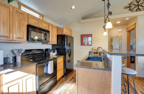 Gunnison House | 3 Blocks to Main St: Cozy Gunnison Retreat!